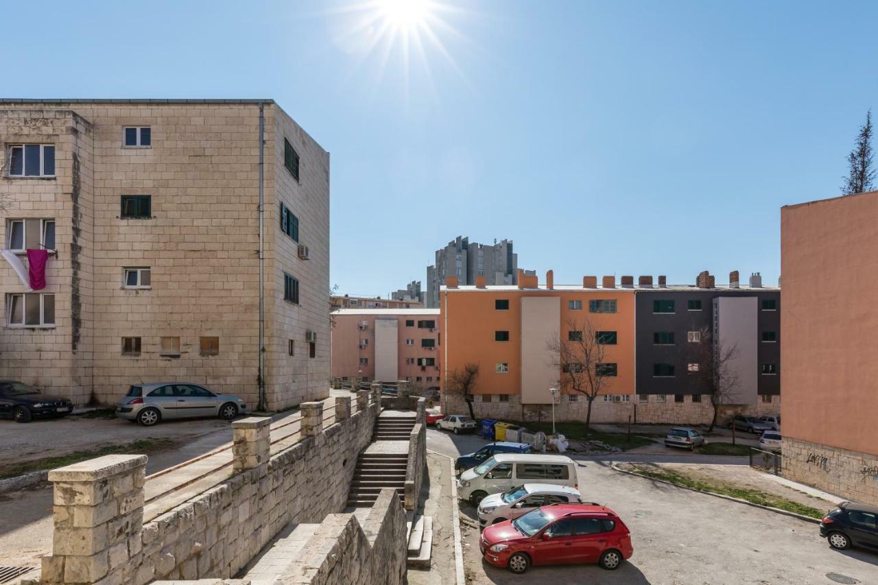Sunny Apartment Split Exterior photo